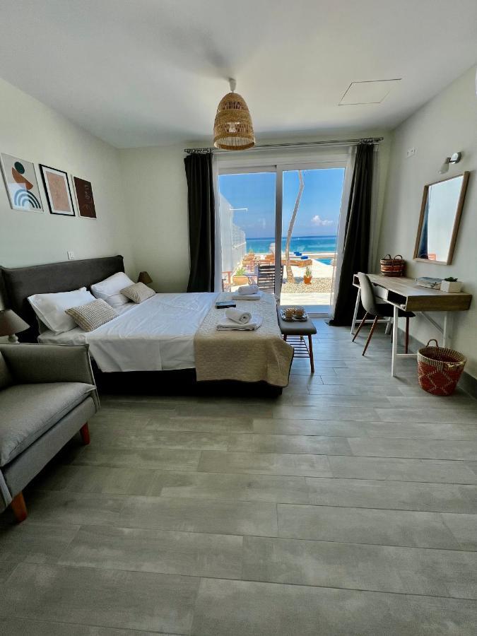 Vaso Beach Front Villa Ialysos  Buitenkant foto