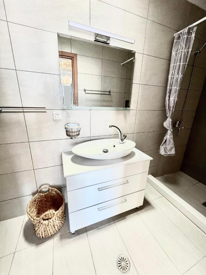 Vaso Beach Front Villa Ialysos  Buitenkant foto