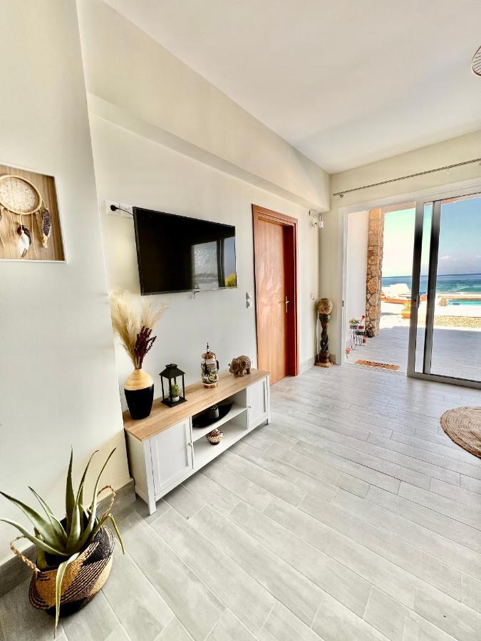 Vaso Beach Front Villa Ialysos  Buitenkant foto