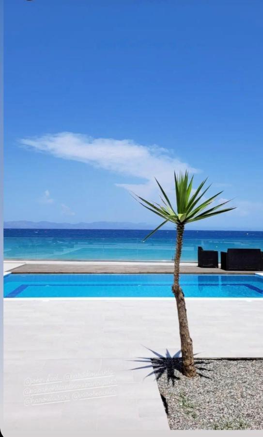 Vaso Beach Front Villa Ialysos  Buitenkant foto