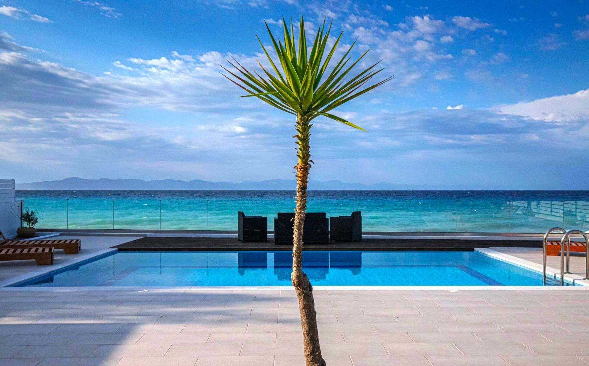 Vaso Beach Front Villa Ialysos  Buitenkant foto